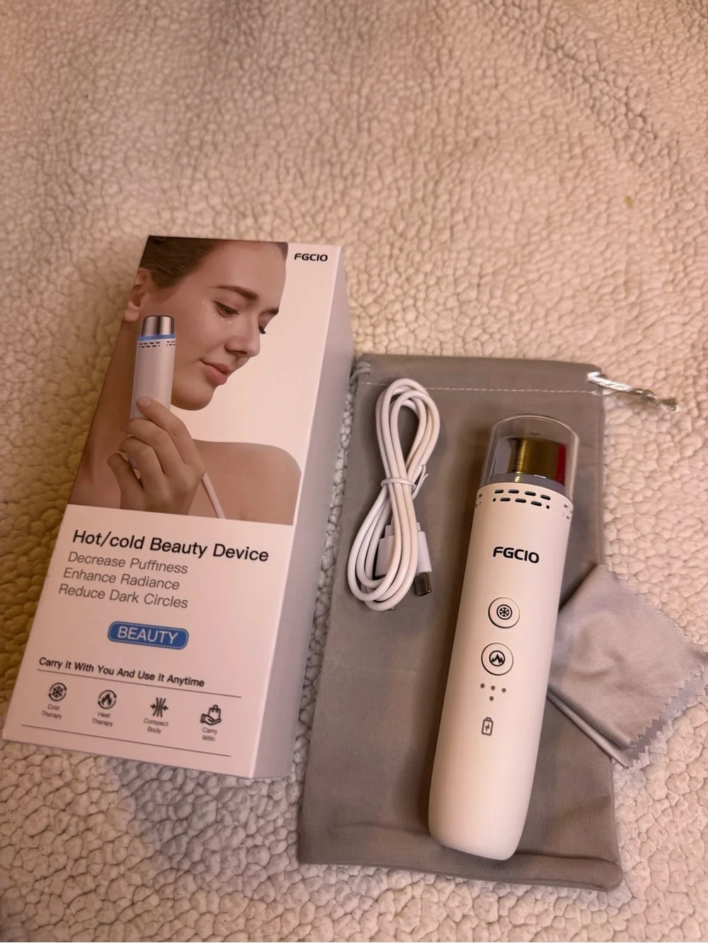 White Hot/Cold Beauty Device for Face – Red Accent